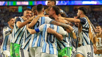 VIDEO | Argentina volvió a golpear y está arriba en el marcador