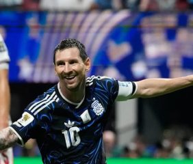 “Inevitable fuerza de gravedad”: tremendo editorial del diario The Guardian sobre Messi