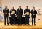 Reconocen a dos policías santiagueños por su intervención en un procedimiento de alto riesgo