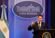 El Gobierno le contestó a Messi: “No coincidimos con esto de que la gente no llega a fin de mes”