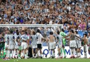 “El que no salta es un inglés”: La historia detrás del himno que volverá a sonar ante Inglaterra
