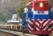 Un ciclista de 73 años sufrió una grave lesión al caer cuando intentaba cruzar las vías del tren en Forres