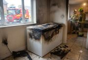 Un freezer sufrió un cortocircuito y provocó un incendio en una vivienda del barrio Villa del Carmen