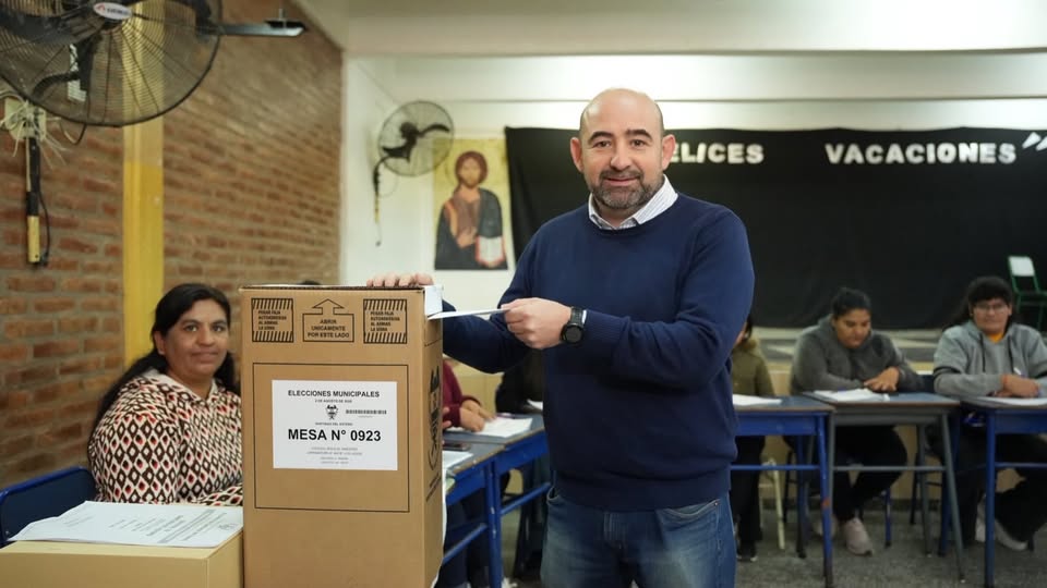 Pablo Mirolo, tras emitir su voto: “Llegó el día en que cada bandeño puede expresarse libremente”