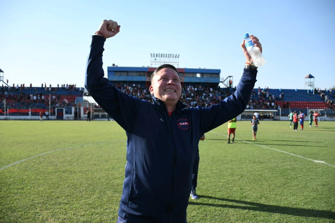 ¿VUELVE PABLO MARTEL? en Güemes no descartan el regreso del DT