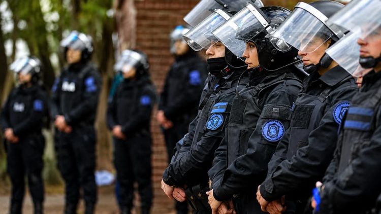 Fuerzas Armadas: cuánto es el bono extraordinario y qué personal recibirá el pago en agosto