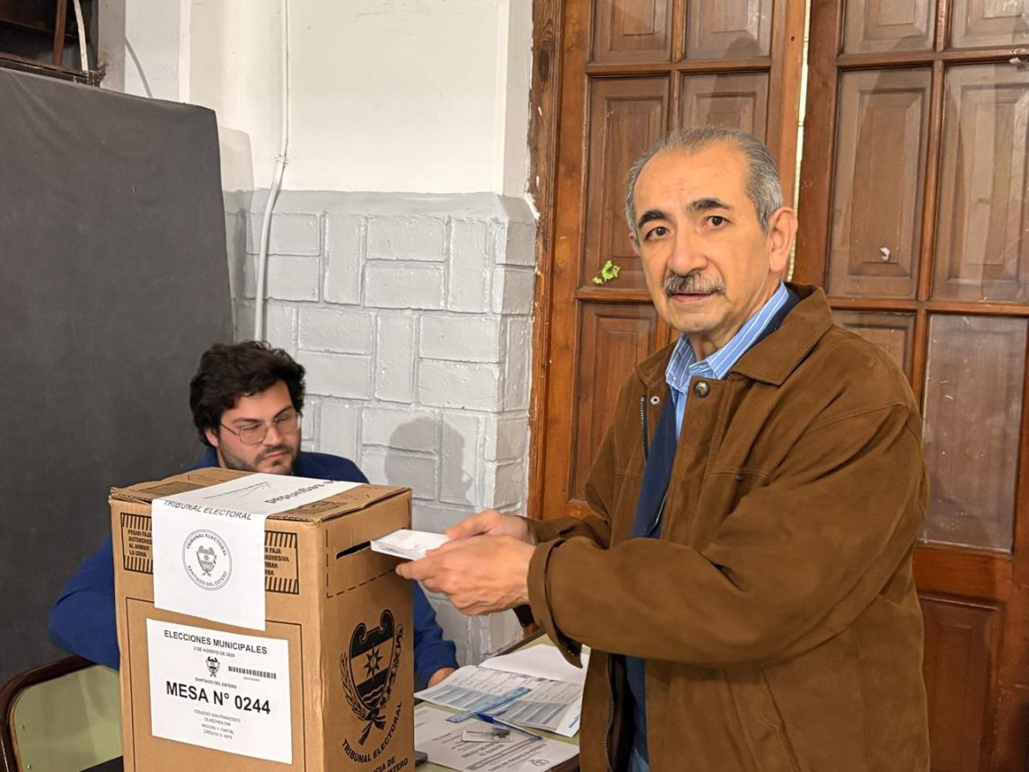 Daives: “La democracia se fortalece con participación vecinal”