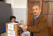 Daives: “La democracia se fortalece con participación vecinal”