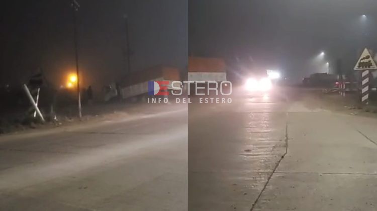 Fuerte choque entre un camión y un tren en la ruta 34 vieja: no hubo heridos