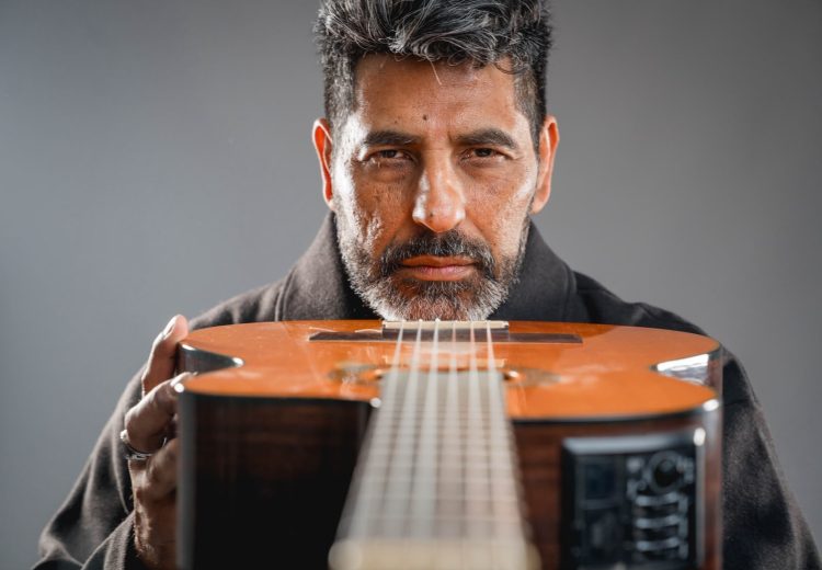 Demi Carabajal presentará “Ordenando el Caos” con un concierto en la casa de la familia Carabajal