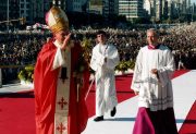 El único papa que visitó la Argentina: cuándo vino y por qué sus viajes hicieron historia